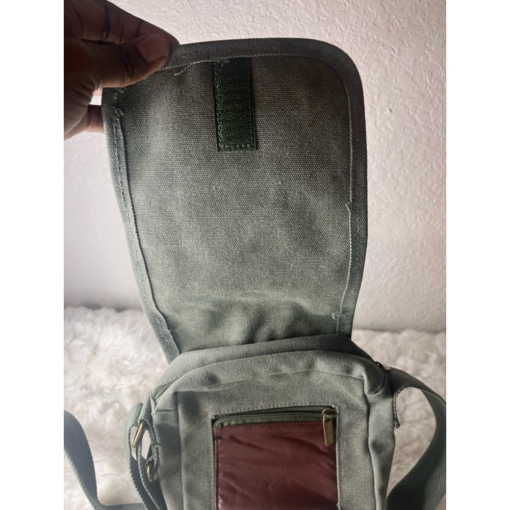 Berlin Army Green Canvas Crossbody Bag Purse Adjustable Strap - UK Flag Germany - Picture 2 of 10